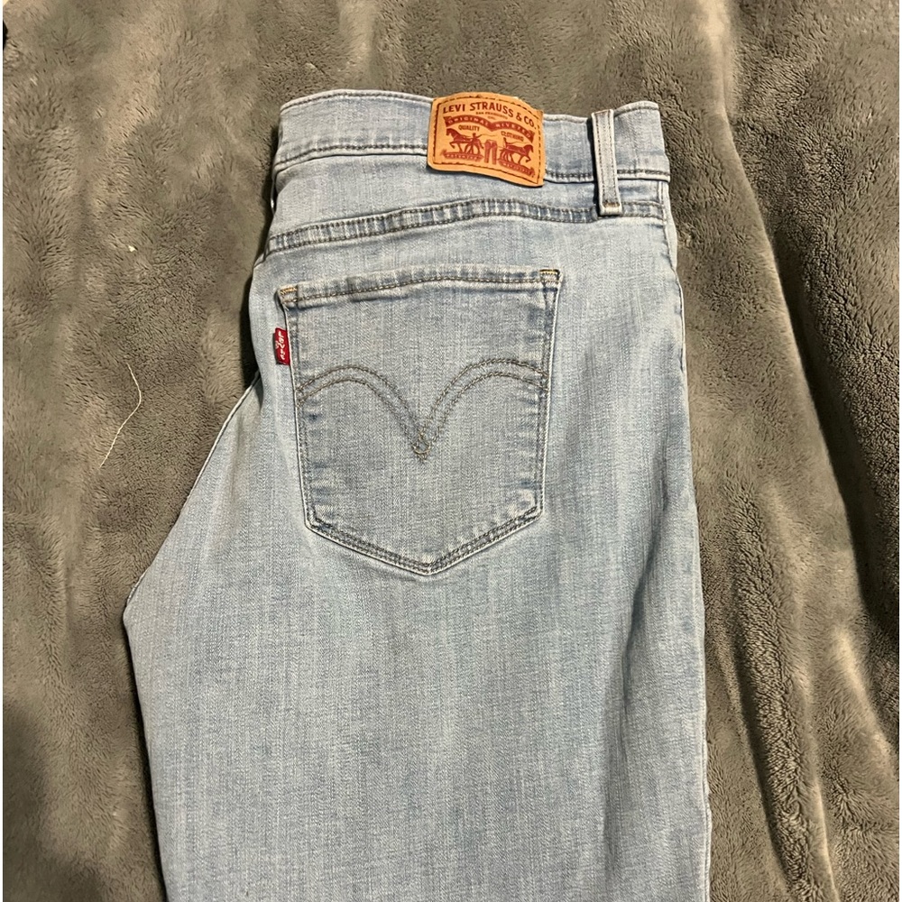 Levi jeans